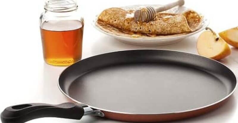 Large Crepe Pan 10 Inch Nonstick Coating and Bakelite Handle